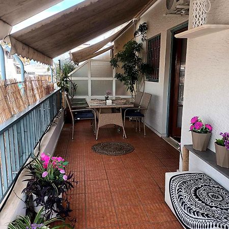 V&K Apartment Athen Exterior foto